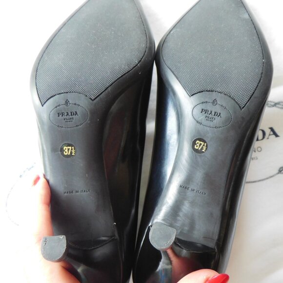 Prada shoe black smoked leather size 7 1/2 - Picture 7 of 7